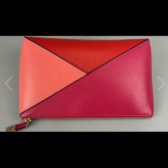 Escada purse - Picture 3 of 7